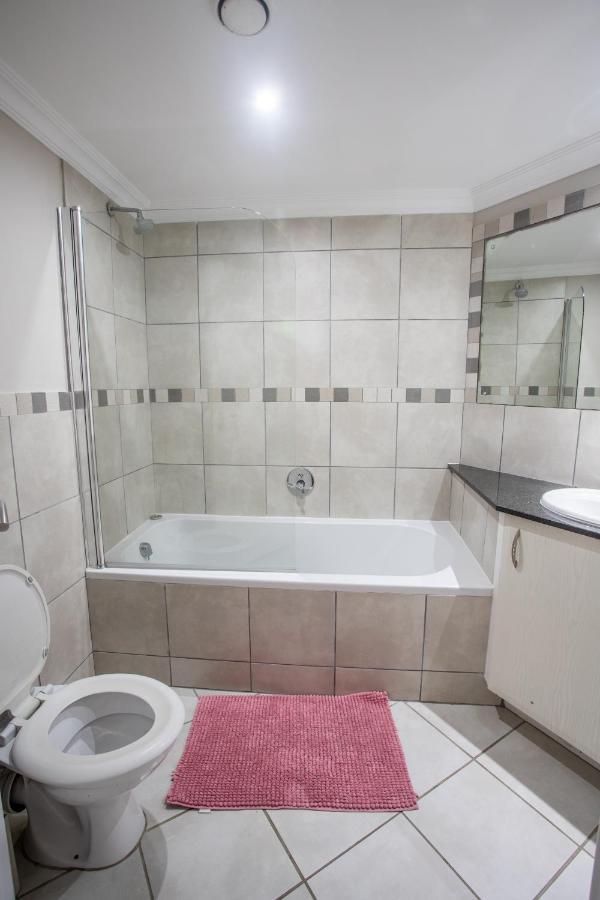 Stay At The Point - Triumphant Tropical Tranquility Durban Kültér fotó